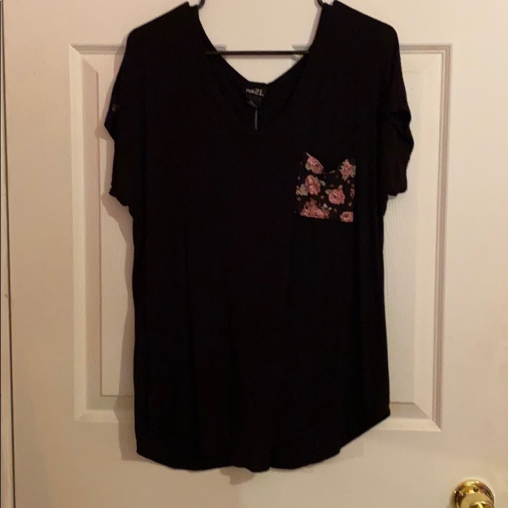Large black top with floral pocket